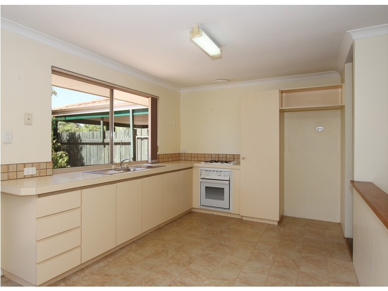 7 Manitoba Place, Success WA 6164
