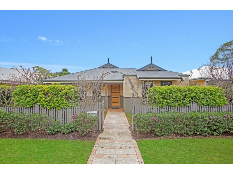 33 Aurora Drive, Atwell WA 6164