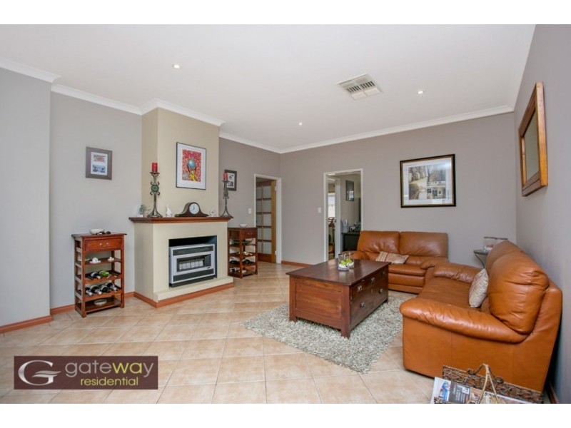 9 Wauhop Circle, Beeliar WA 6164