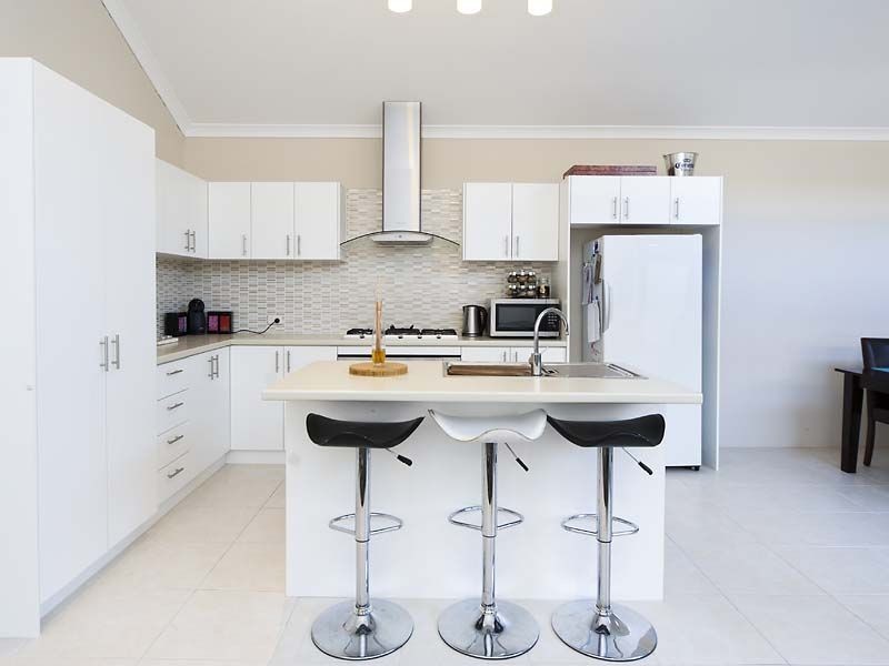9B Teocote Crescent, Aubin Grove WA 6164