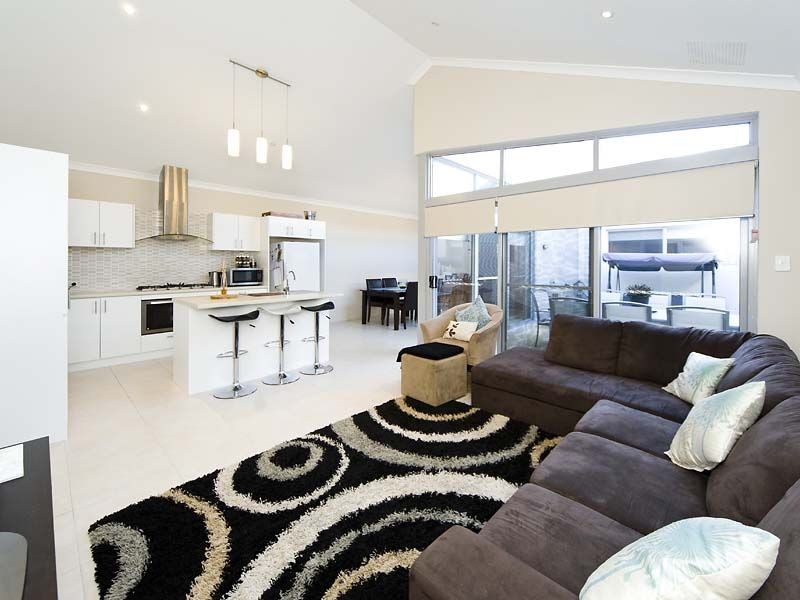 9B Teocote Crescent, Aubin Grove WA 6164