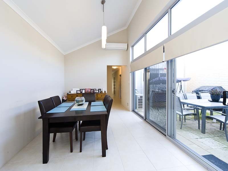 9B Teocote Crescent, Aubin Grove WA 6164
