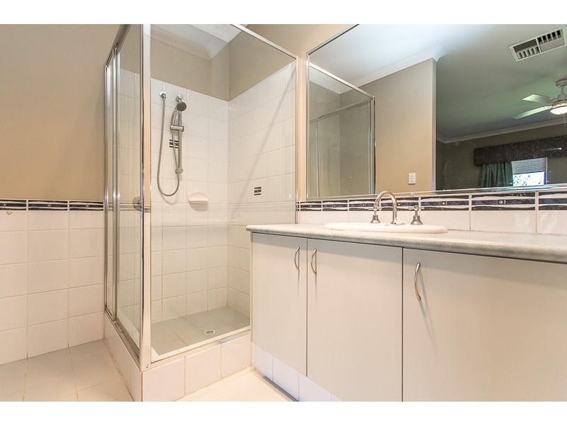 12 Sheringham Bend, Success WA 6164