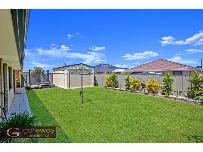 2 Seville Way, Aubin Grove WA 6164