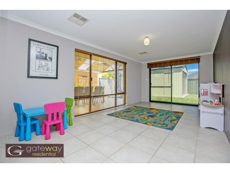 2 Seville Way, Aubin Grove WA 6164