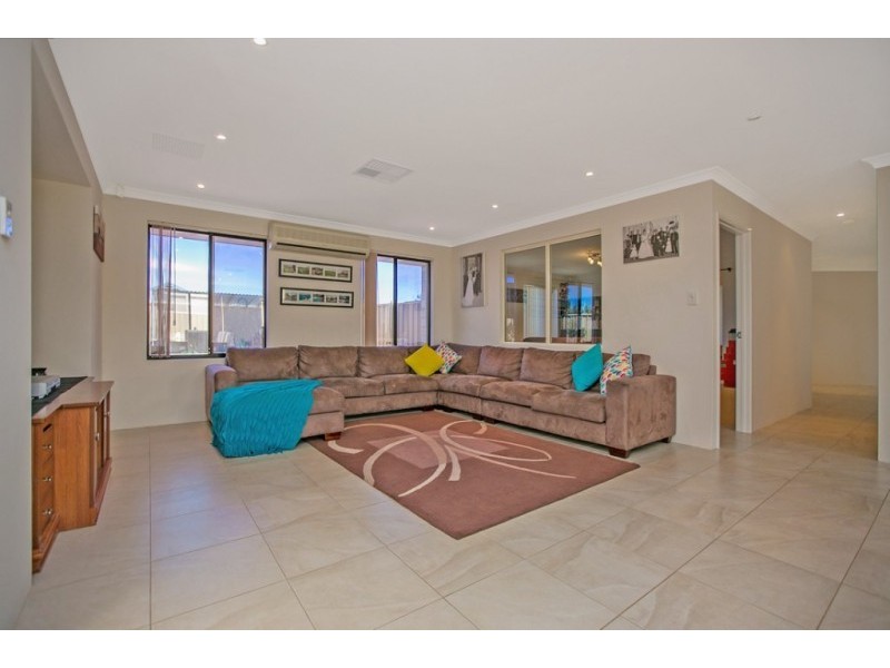 29 Honeyeater Street, Beeliar WA 6164