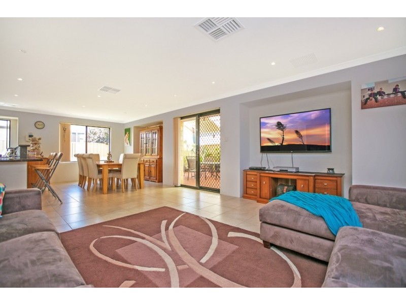 29 Honeyeater Street, Beeliar WA 6164