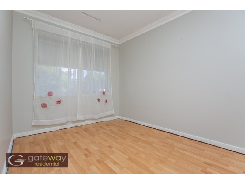 6 Kari Court, Camillo WA 6111