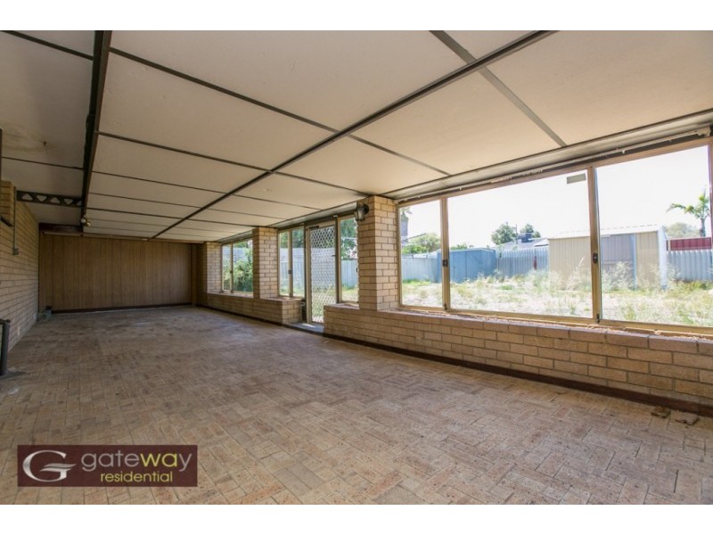 6 Kari Court, Camillo WA 6111