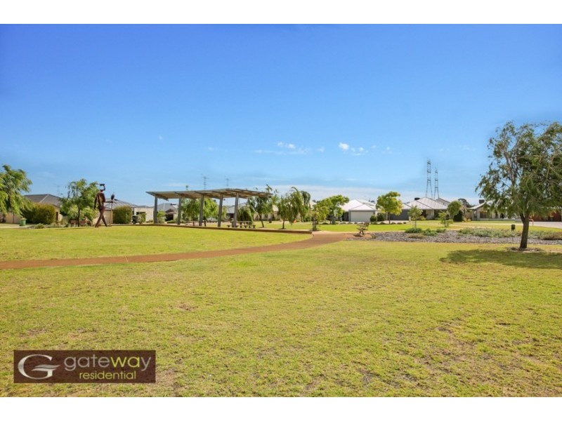 11 Edulis Avenue, Aubin Grove WA 6164