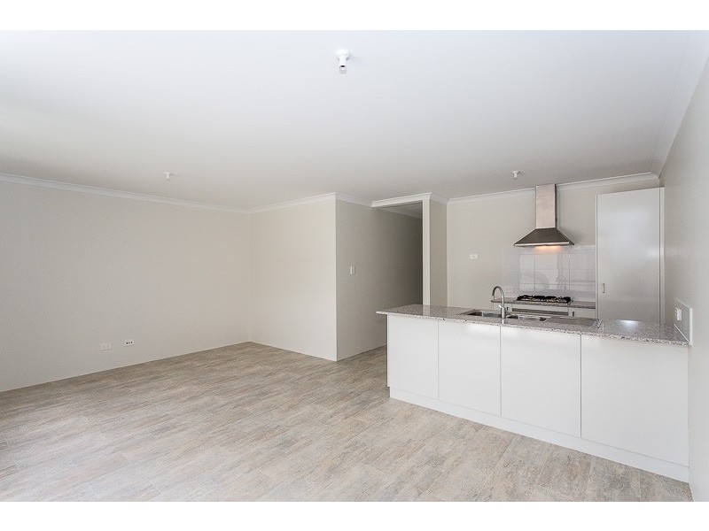 13 Cosin Street, Piara Waters WA 6112