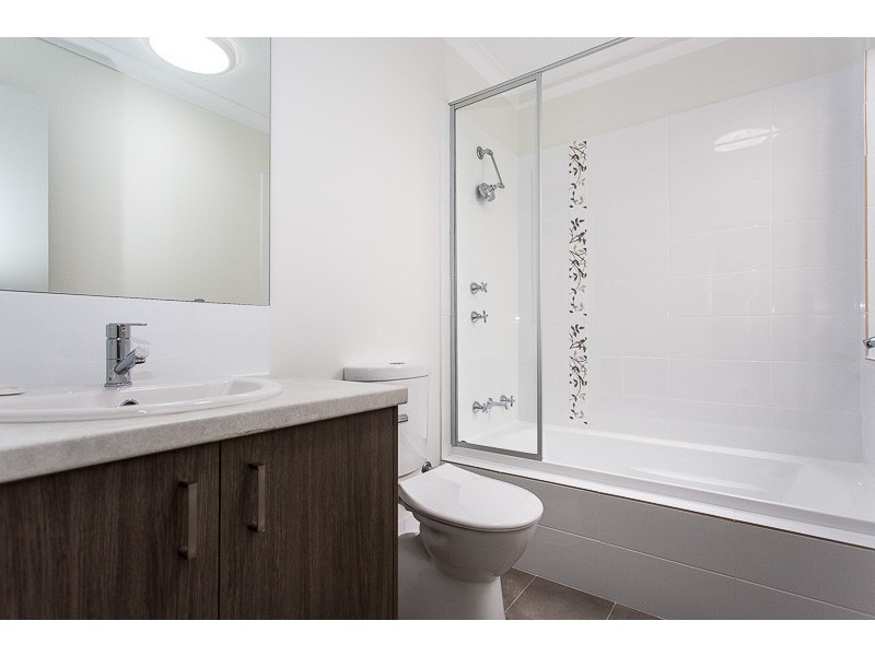 13 Cosin Street, Piara Waters WA 6112