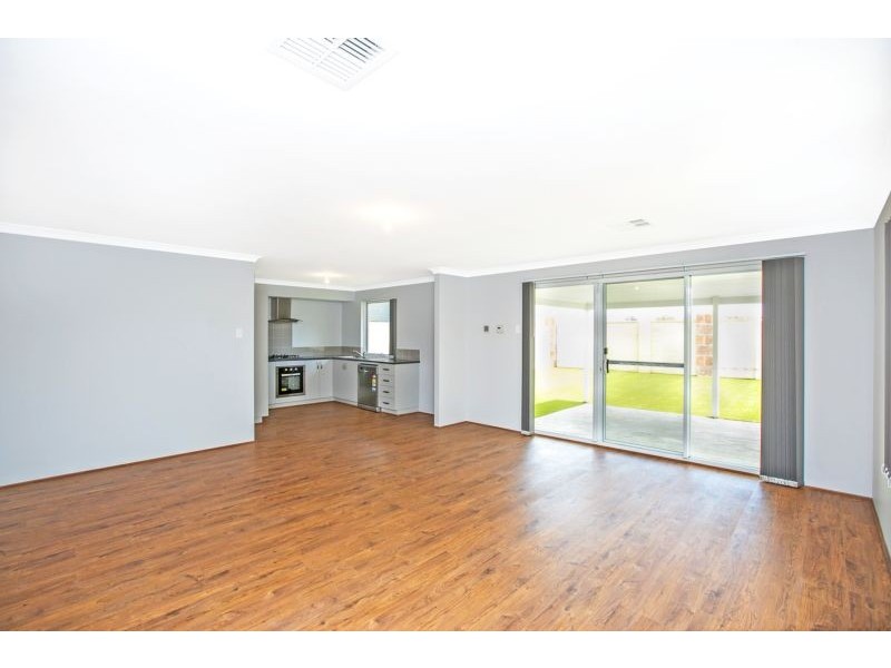 61 Peppermint Gardens, Aubin Grove WA 6164