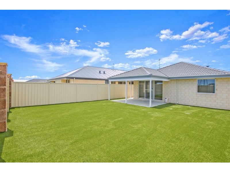 61 Peppermint Gardens, Aubin Grove WA 6164