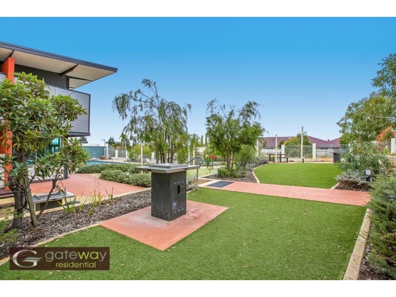 4/17 Malata Crescent, Success WA 6164