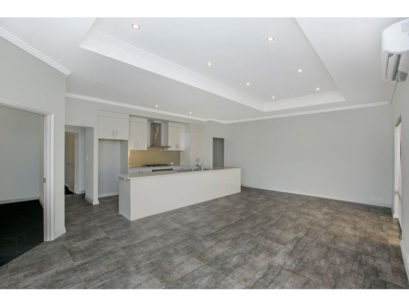 1 Beaconsfield Street, St James WA 6102