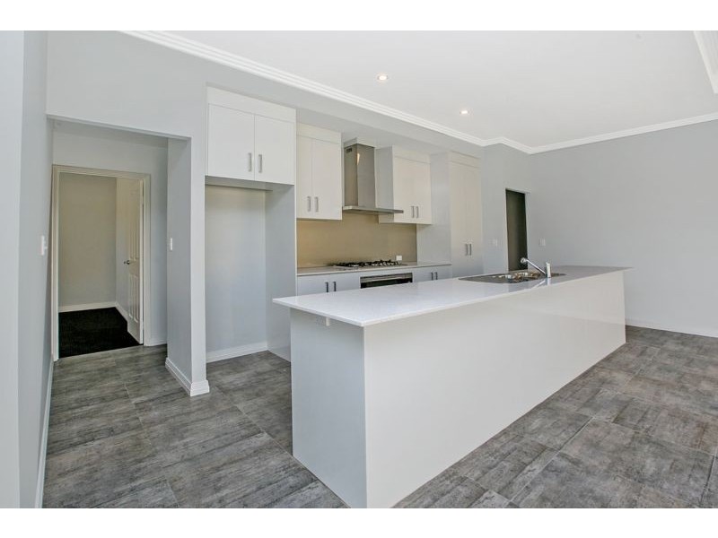1 Beaconsfield Street, St James WA 6102