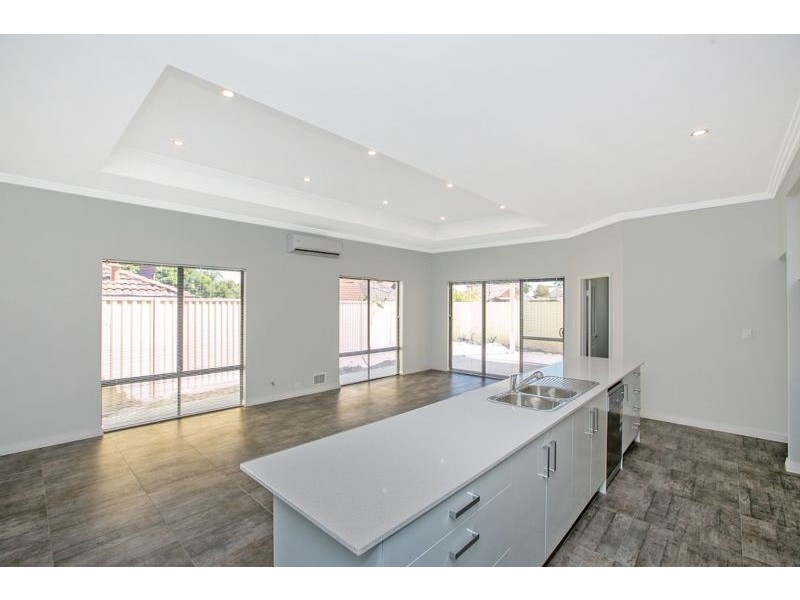 1 Beaconsfield Street, St James WA 6102