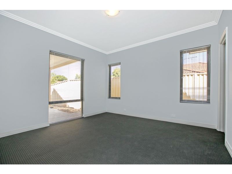 1 Beaconsfield Street, St James WA 6102