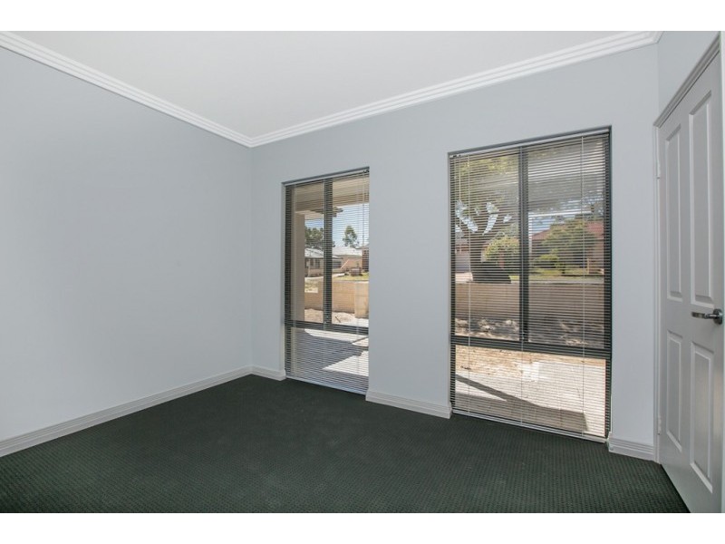 32 Leichardt Street, St James WA 6102