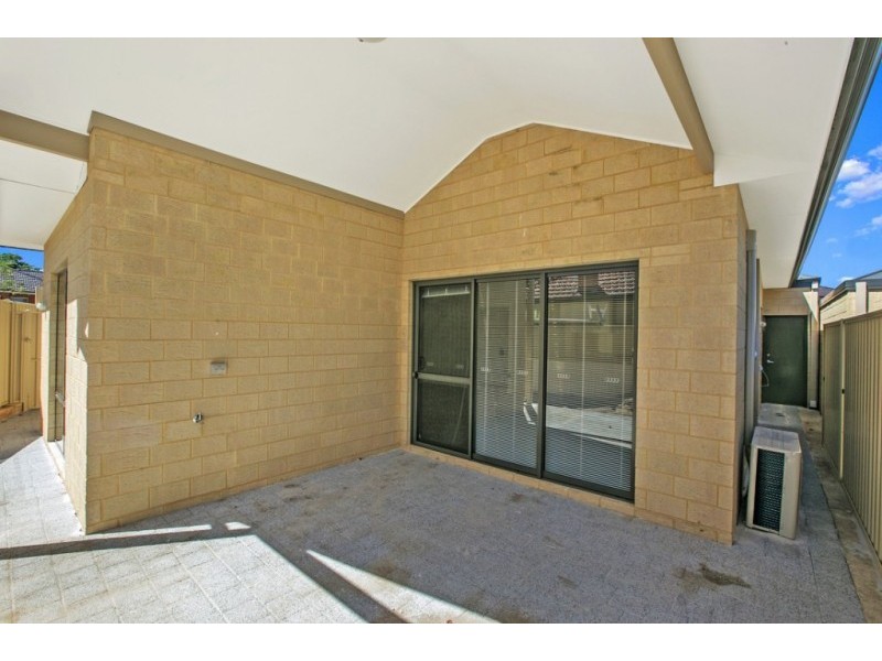 32 Leichardt Street, St James WA 6102