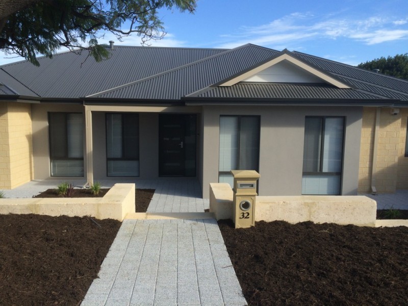 32 Leichardt Street, St James WA 6102