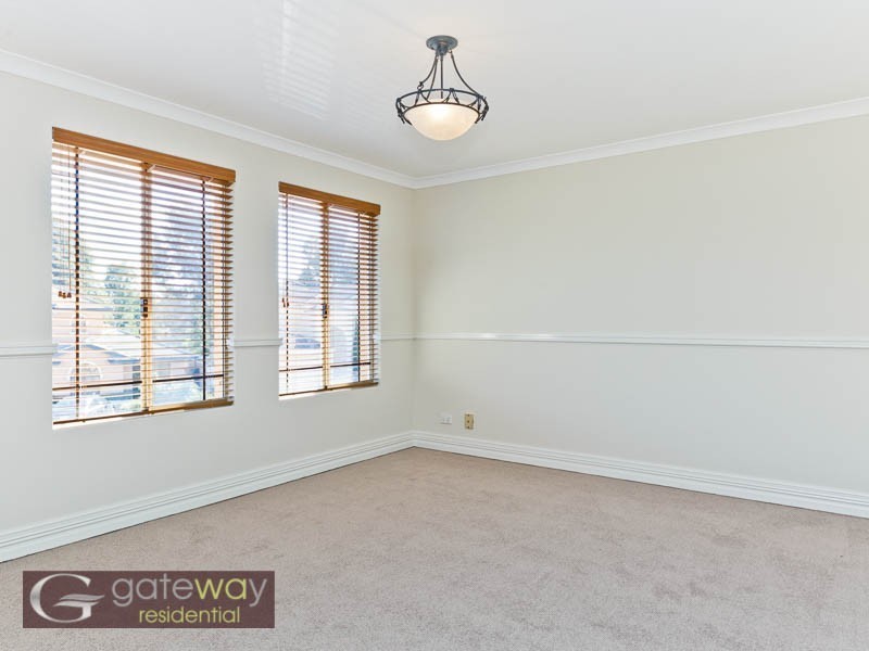13 Portsea Gardens, Jandakot WA 6164