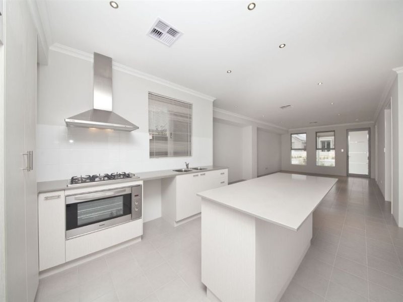 61 Lyon Road, Atwell WA 6164