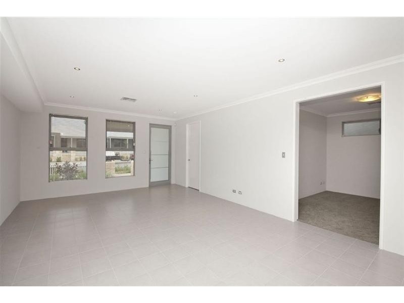 61 Lyon Road, Atwell WA 6164