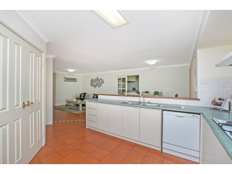 12 Imandra Circuit, Success WA 6164