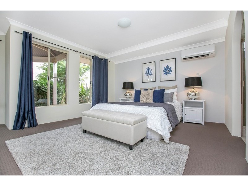 12 Imandra Circuit, Success WA 6164