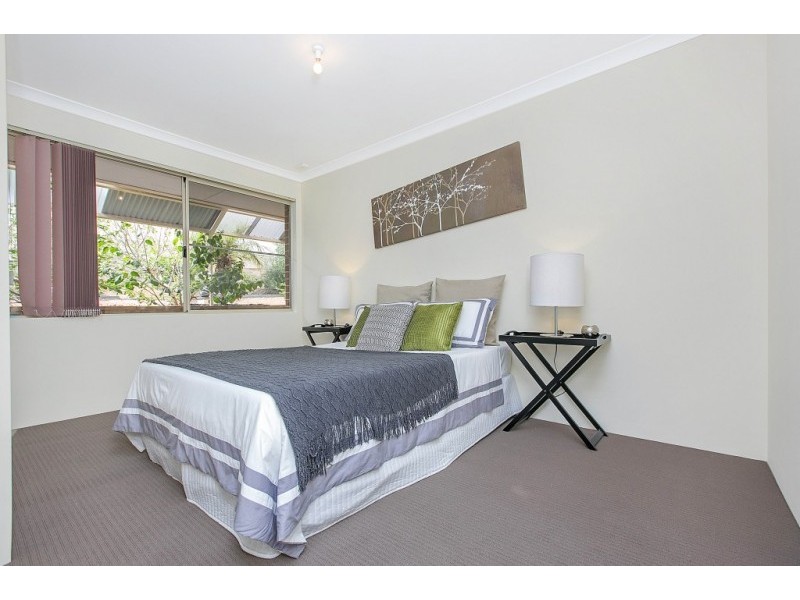 12 Imandra Circuit, Success WA 6164