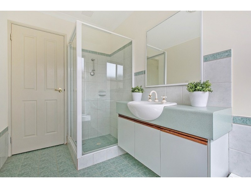 12 Imandra Circuit, Success WA 6164