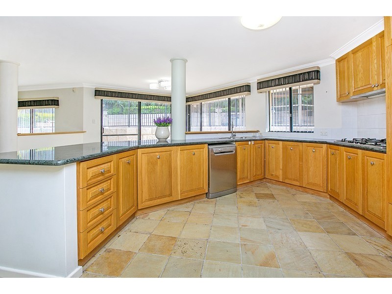 3 Glen Iris Drive, Jandakot WA 6164