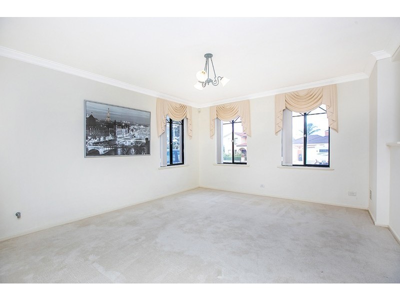 3 Glen Iris Drive, Jandakot WA 6164