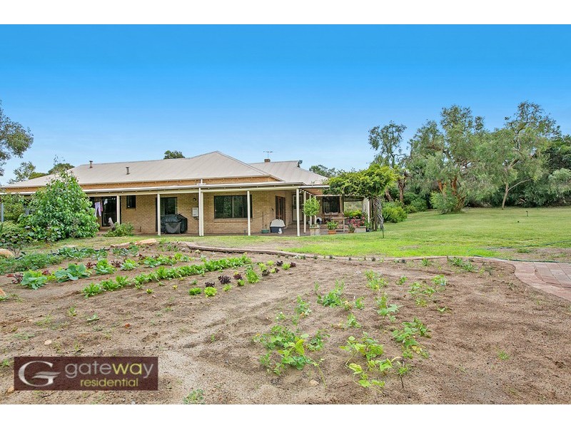 24 Lakes Way, Jandakot WA 6164