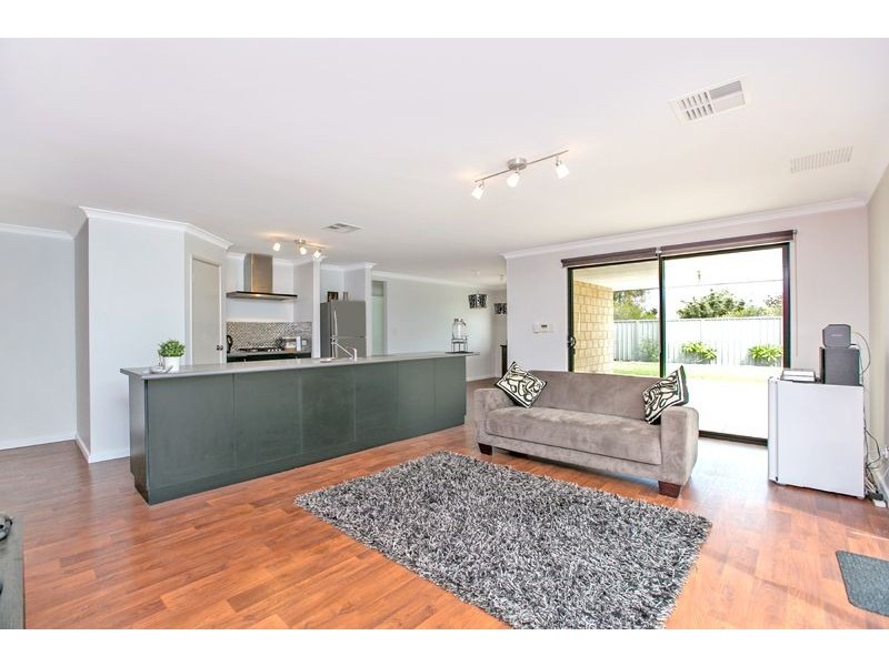 47 Bologna Gardens, Aubin Grove WA 6164