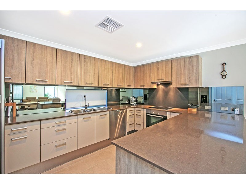 80 Honeywood Ave, Wandi WA 6167