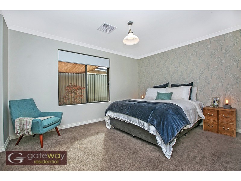 80 Honeywood Ave, Wandi WA 6167