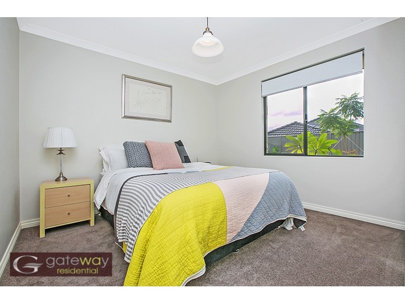 80 Honeywood Ave, Wandi WA 6167