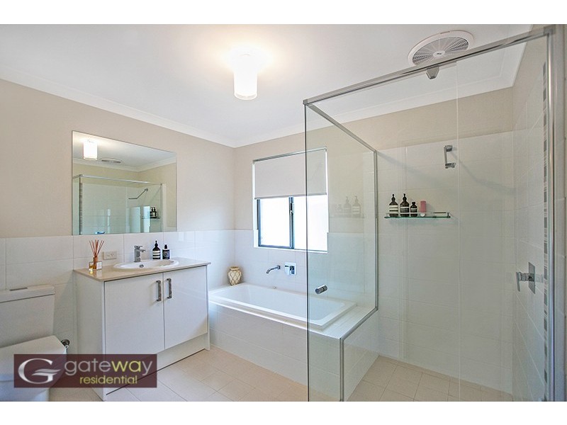 80 Honeywood Ave, Wandi WA 6167