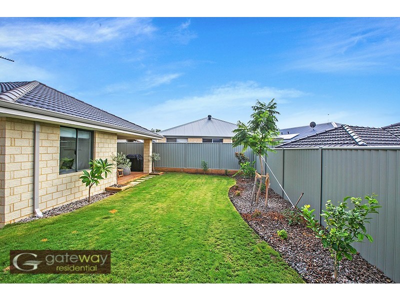 80 Honeywood Ave, Wandi WA 6167