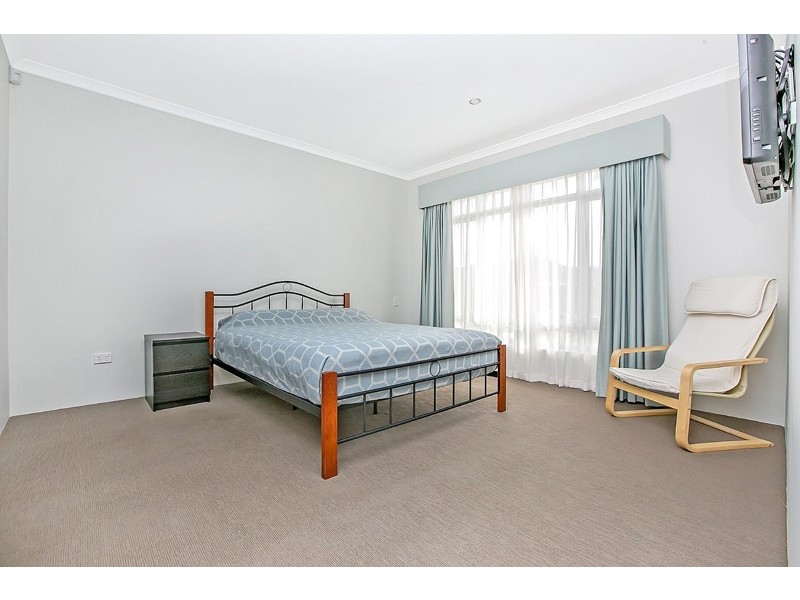 49 Murrumbidgee Drive, Hammond Park WA 6164