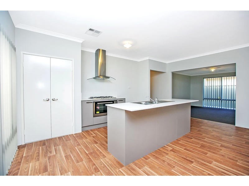 16 Sorbonne Turn, Aubin Grove WA 6164