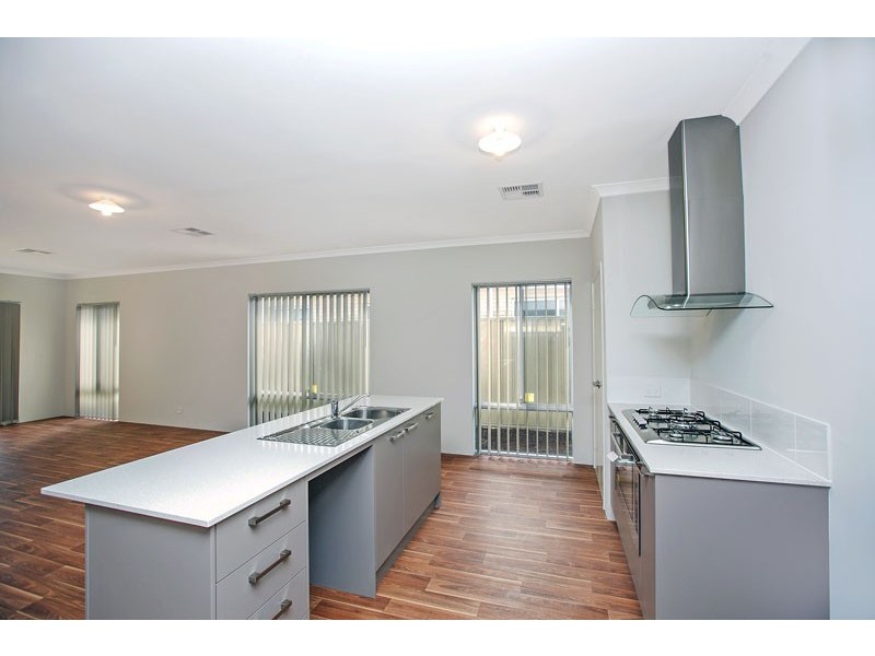 16 Sorbonne Turn, Aubin Grove WA 6164