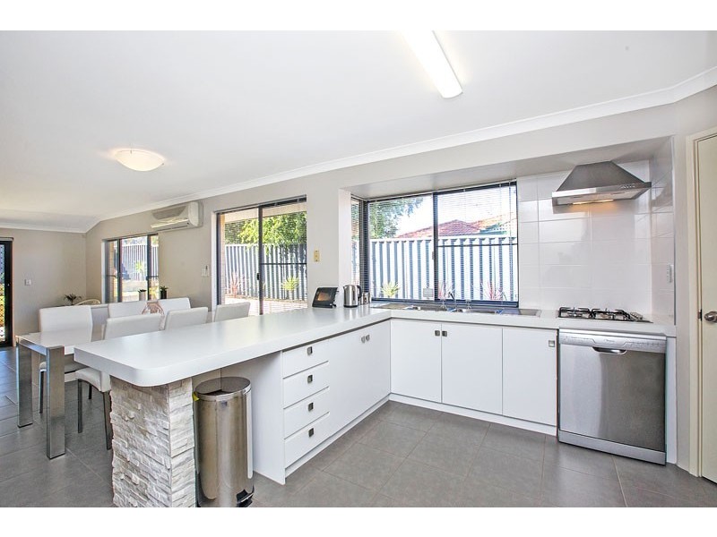 29 Wauhop Circle, Beeliar WA 6164