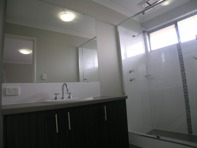 16 Brantwood Turn, Wellard WA 6170