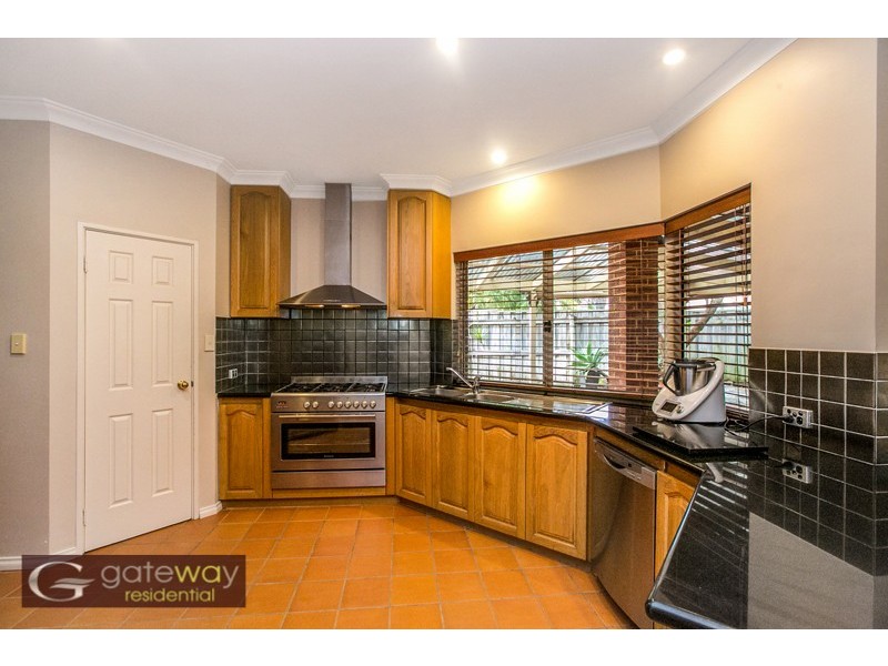 44 Glen Iris Drive, Jandakot WA 6164