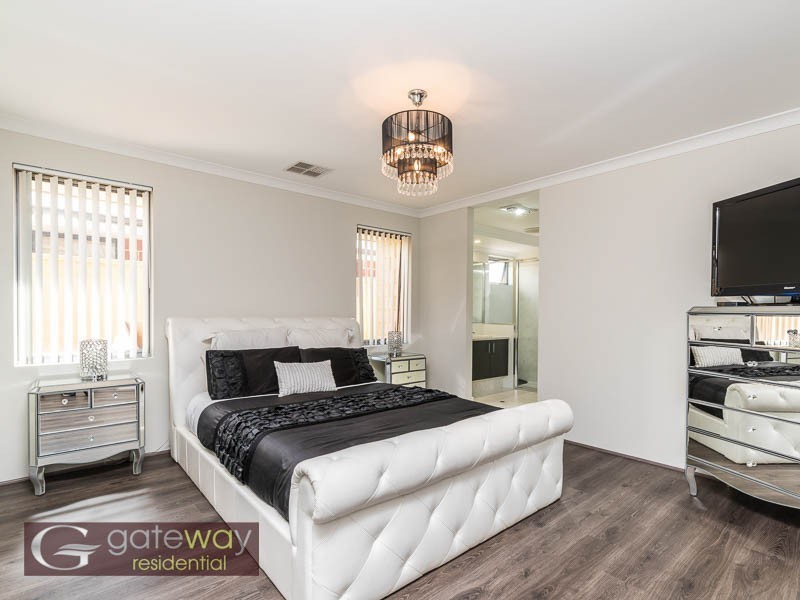 25 Cousins Street, Hammond Park WA 6164