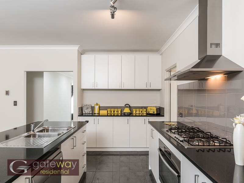 25 Cousins Street, Hammond Park WA 6164